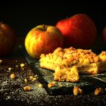 Streusel-Apfelkuchen mit Pudding und Rührteig