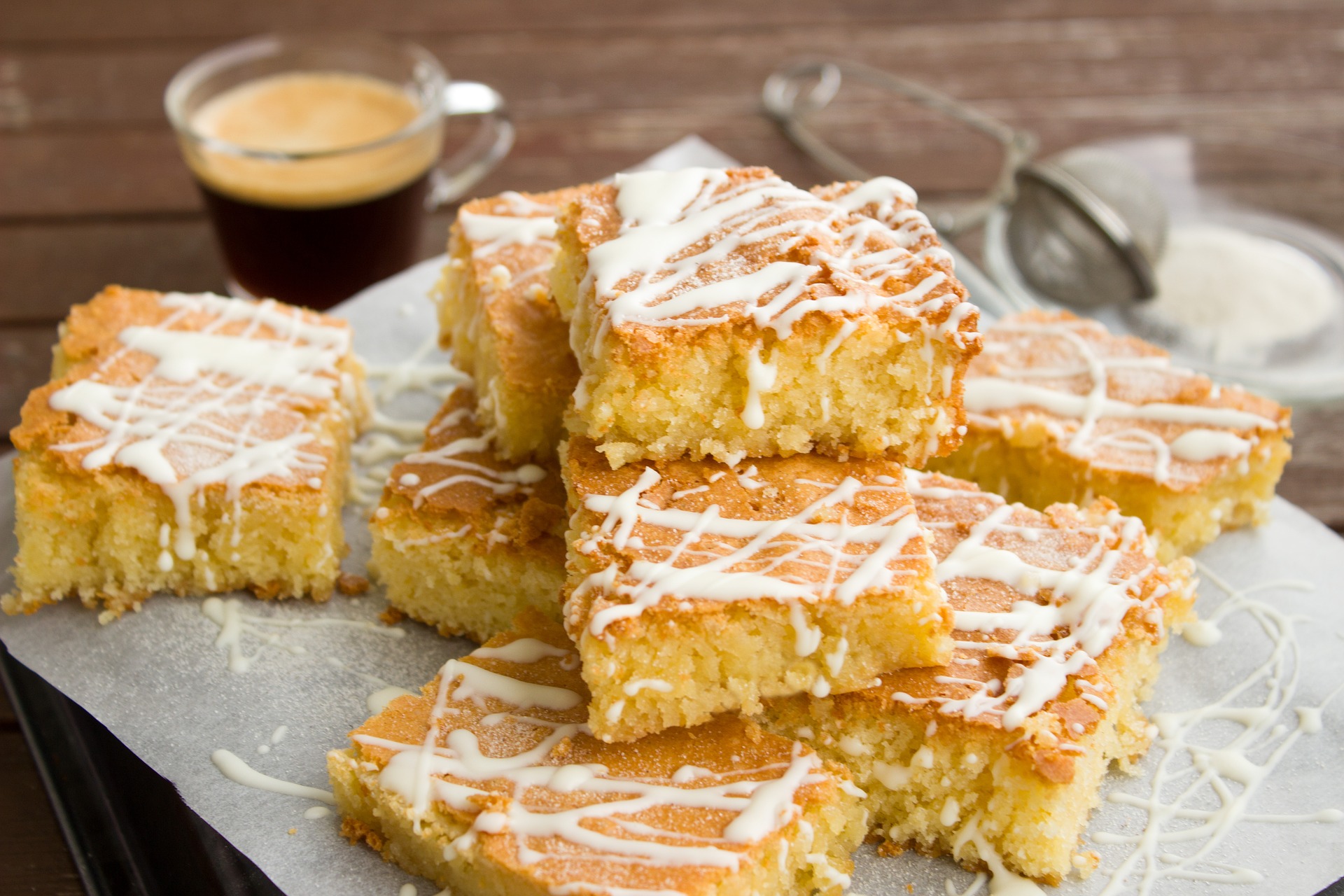 Viertelstündchen-Blitz-Butterkuchen mit Kirschkonfitüre