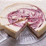 Käse-Himbeer-Strudelkuchen